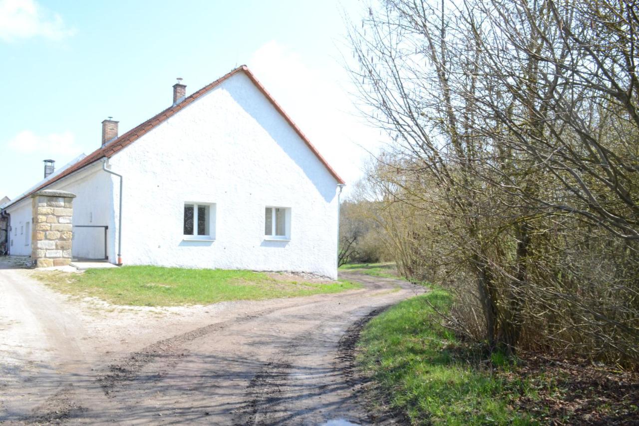 Dvur Dolenec Apartment Rohoznice  Luaran gambar