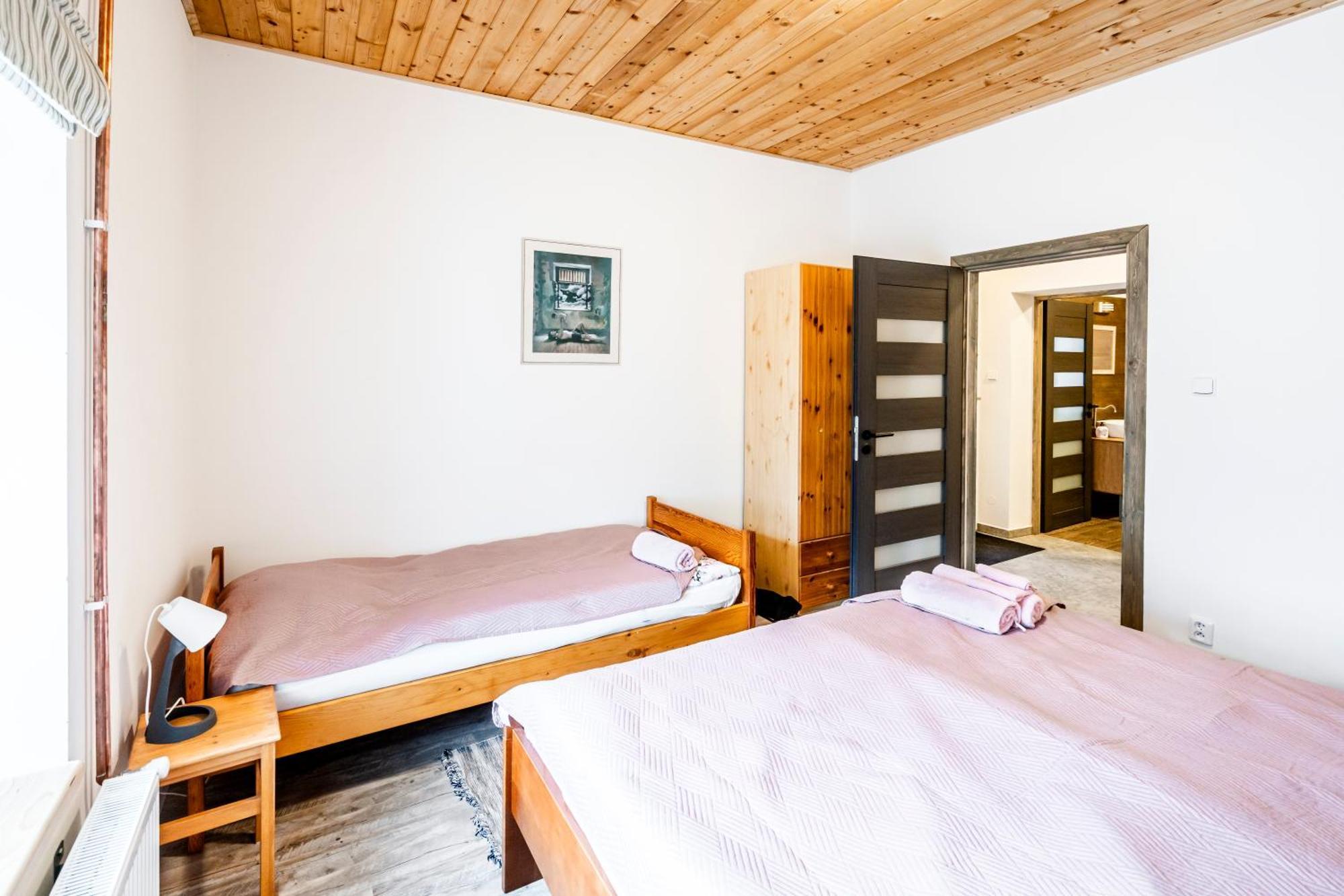 Dvur Dolenec Apartment Rohoznice  Luaran gambar