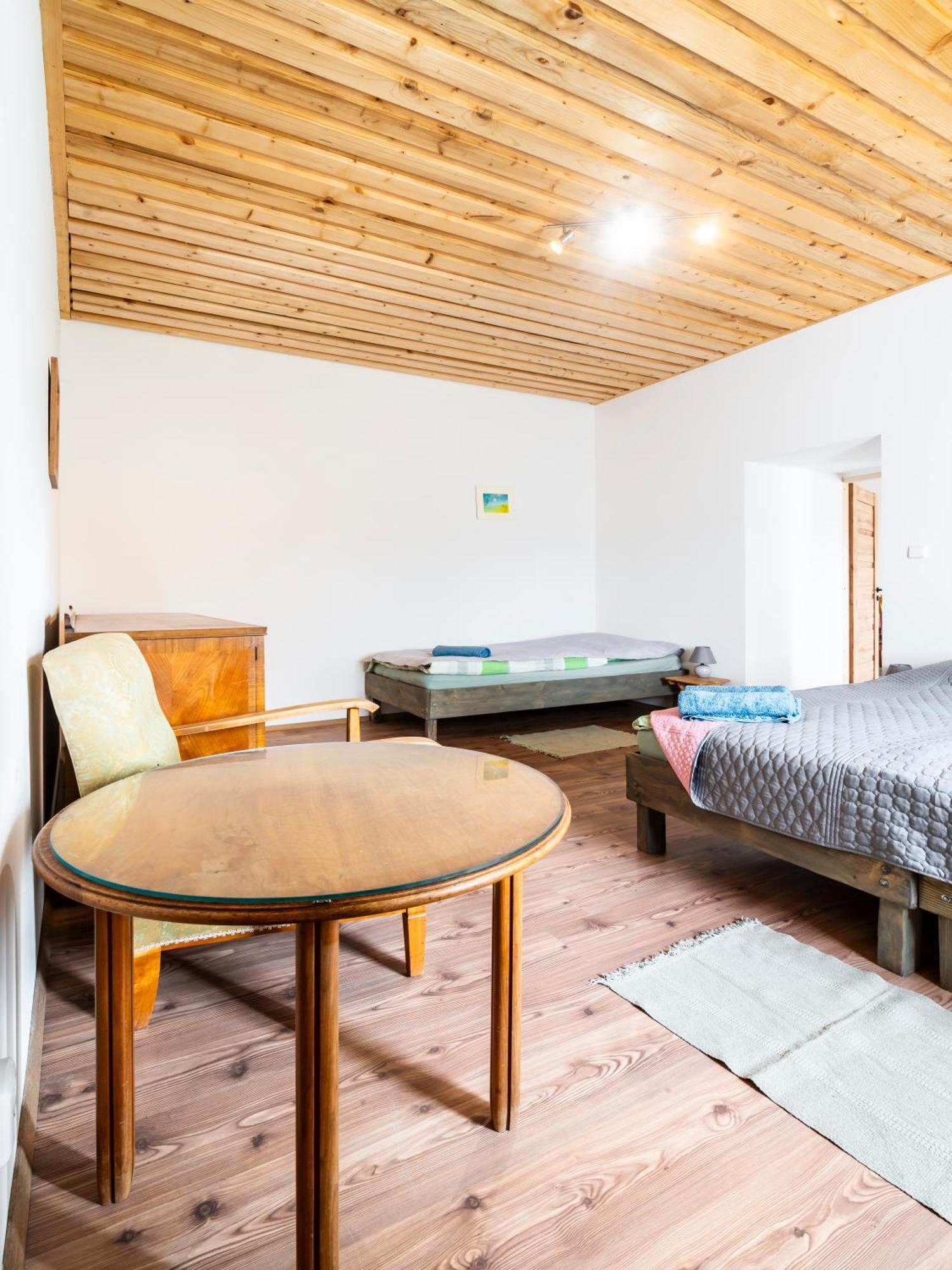 Dvur Dolenec Apartment Rohoznice  Luaran gambar
